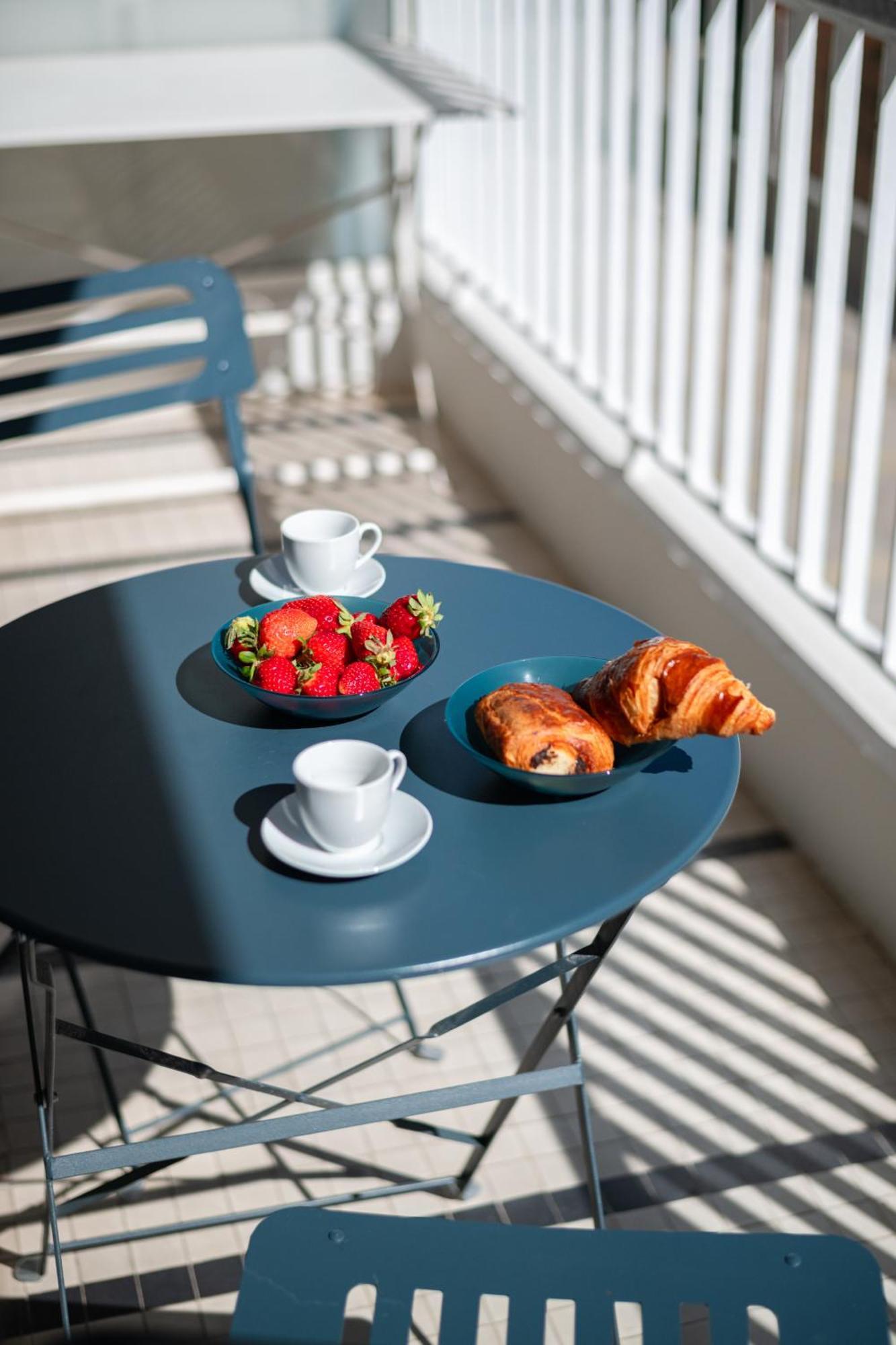Le Palais - Centre-Ville - Bord De Mer - Terrasse - Wifi مينتون المظهر الخارجي الصورة